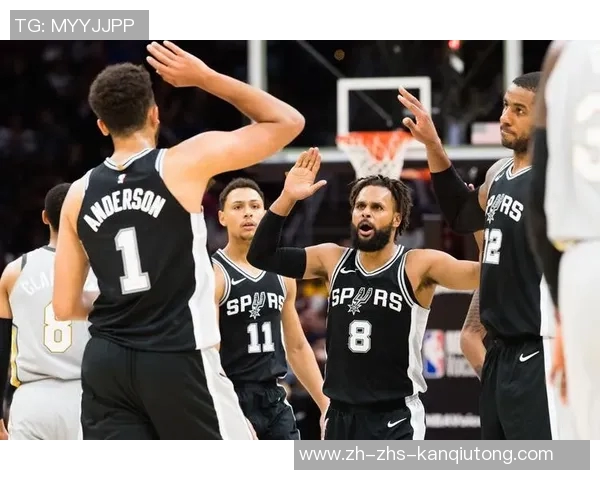 热火与马刺第4场激战回顾球员表现与战术分析全景呈现